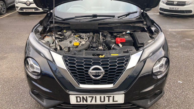Nissan Juke 1.0 DiG-T 114 N-Connecta 5dr DCT Petrol Hatchback